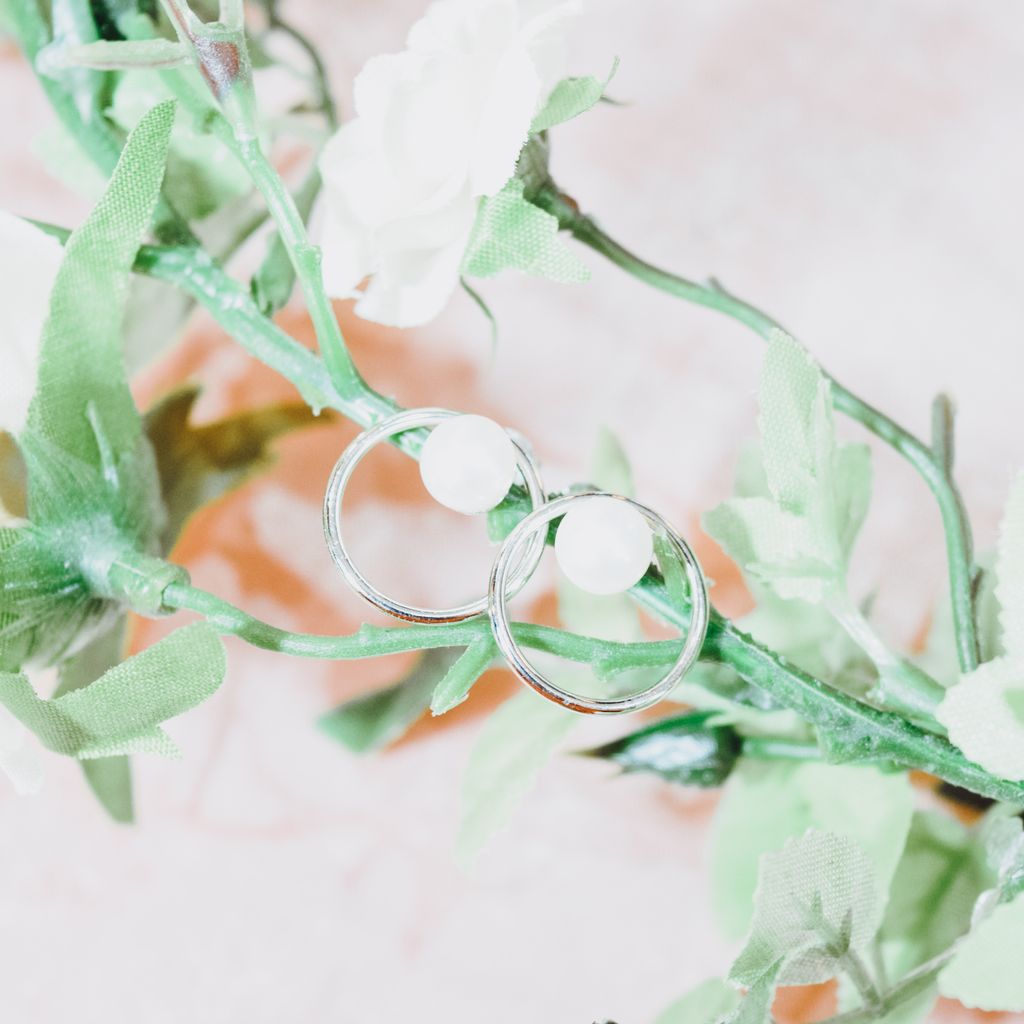 ByLukeGoldsmith's tweet photo. Dainty sterling silver hoops around bright white freshwater pearls - the perfect accessory to brighten up a Monday morning after yet another weekend of stormy weather xx https://t.co/k5AeiQVFko
