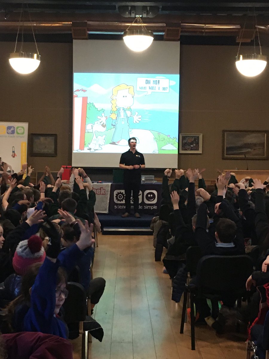 MaynoothCAO's tweet image. ‘Float or sink, what do you think? ⁦’ ⁦@talksciencejack⁩ no shortage of volunteers here! Lots of eager junior engineers in MU during ⁦@MaynoothEEng⁩ #EngineersWeek Show ⁦@EngineerIreland⁩ ⁦@scienceirel⁩ #MUKnowNoBounds