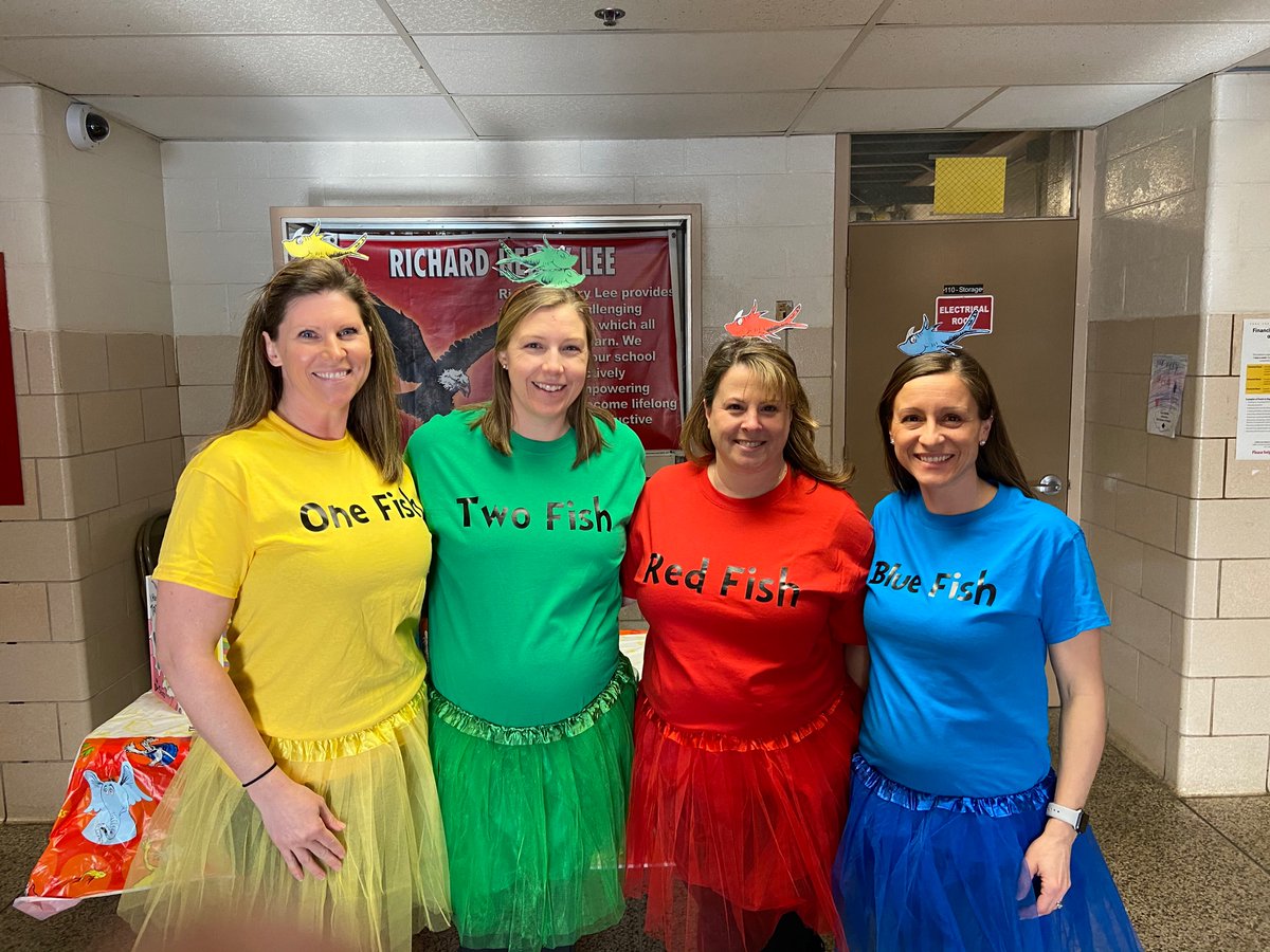 It’s Read Across America week <a href="/RHLeeESAACPS/">RHLeeESAACPS</a>   today is book character day!