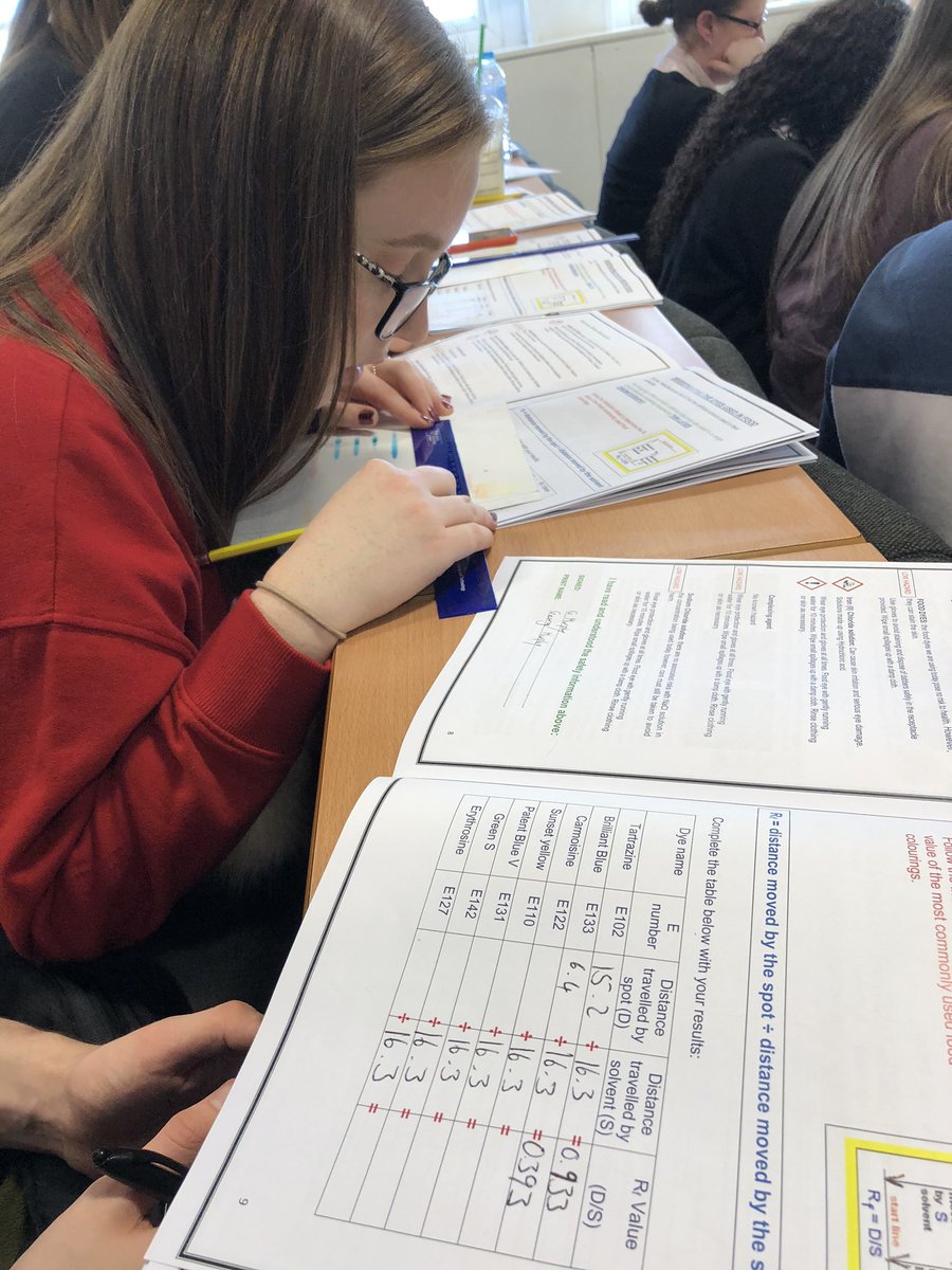 ArchiesScience's tweet photo. More fun working out rf values @LJMUAbsChem https://t.co/HUPtwYFAF1