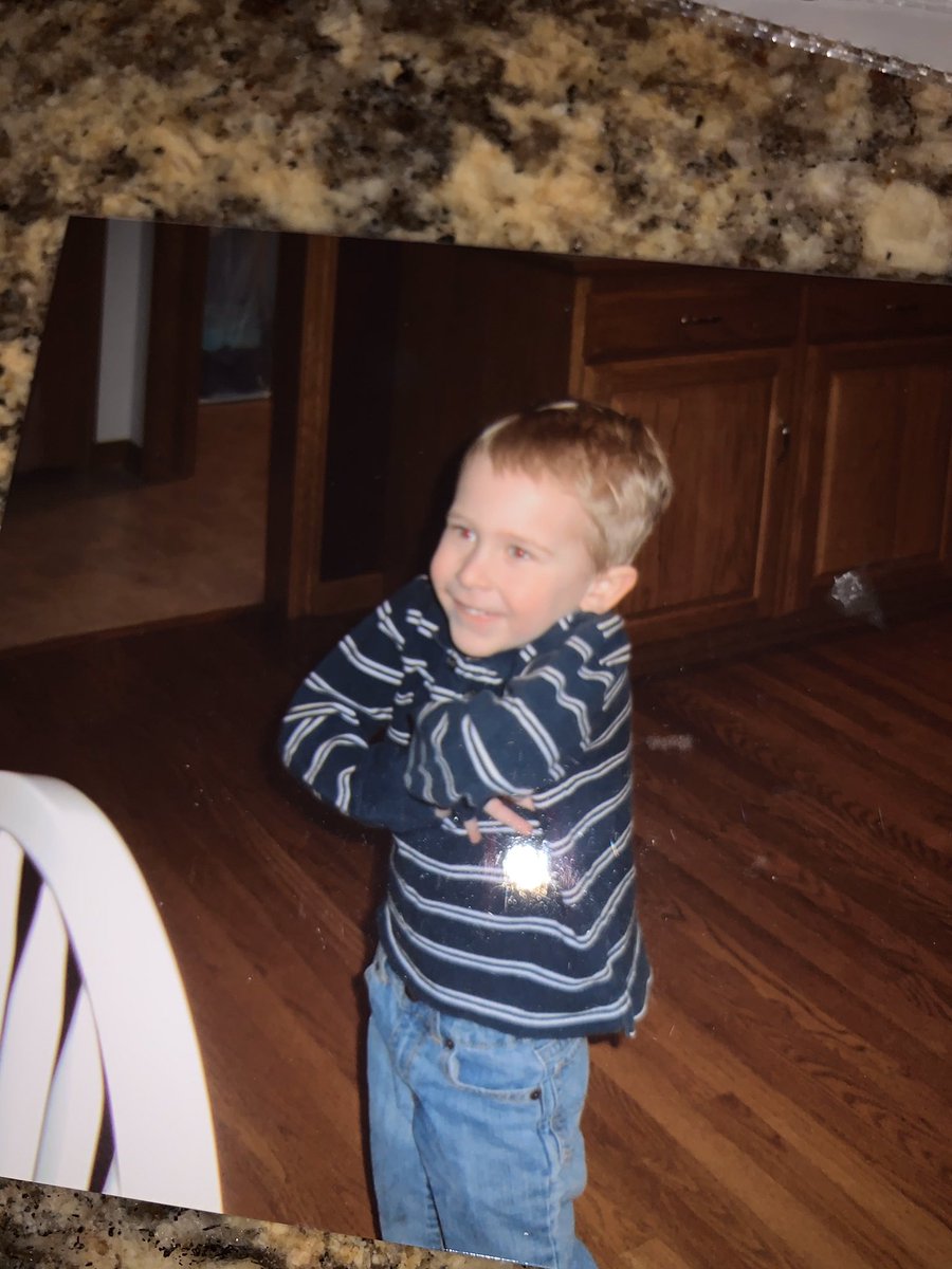 bench_luke's tweet photo. Today is when I turn 16 https://t.co/sgg24gtUsW