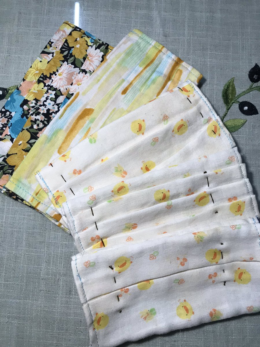 Techneikuo's tweet image. 我是口罩套富人

果然有個一技之長是重要的。