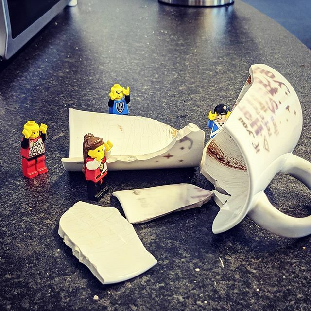 Disaster! We lost a faithful servant to the tea round today. Mug Down! I repeat Mug Down! ift.tt/32FNZFQ