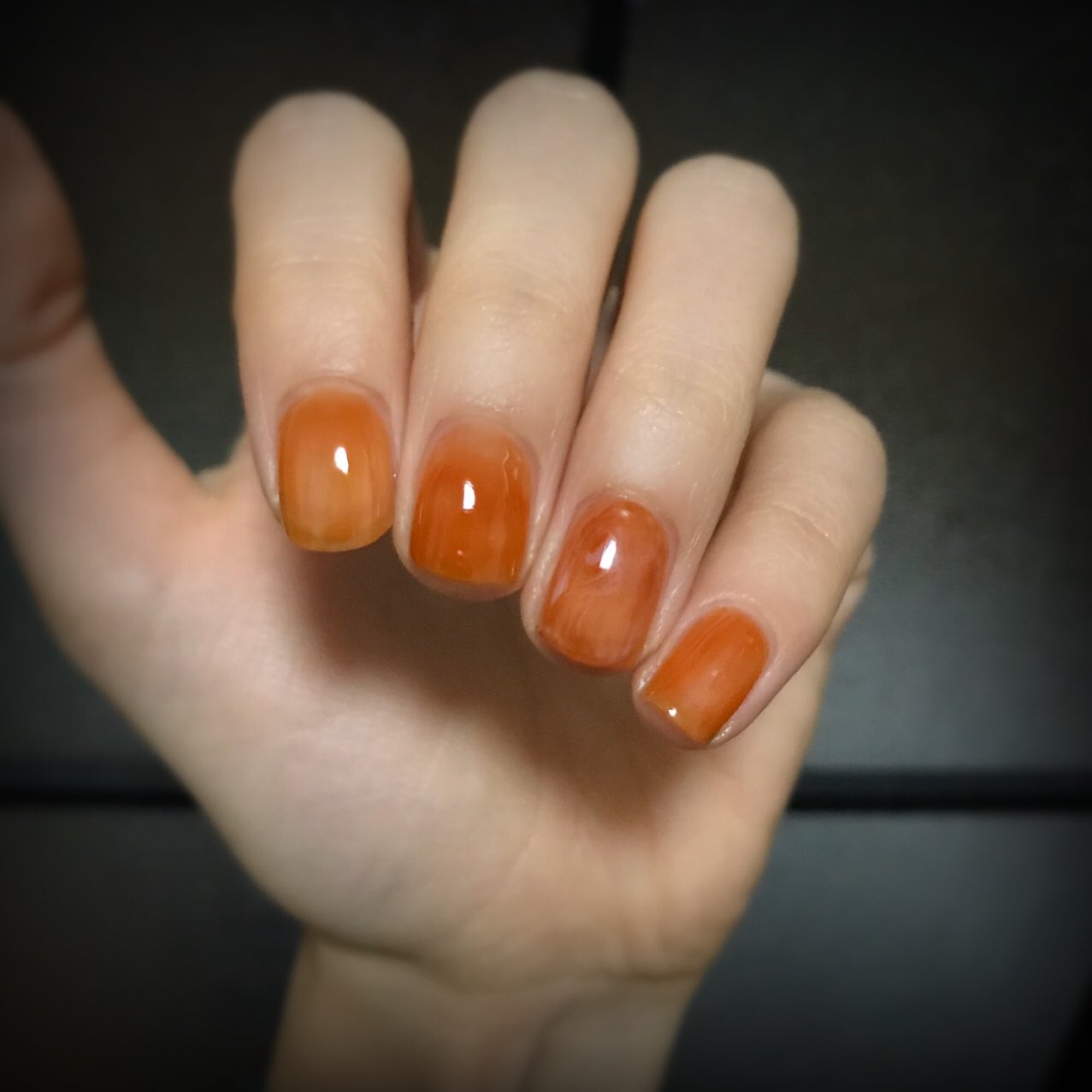 ぶどう寒天 Shiseido ネイルエナメル ピコ 06 琥珀ラテ こういう透き通ったお紅茶みたいな色 ずっと欲しかったんだ 薬指はzoyaのjaneも使って ミルクがふんわり混ざり合うのをイメージして塗ってみた 黄昏時に喫茶店の窓から差し込む西日は