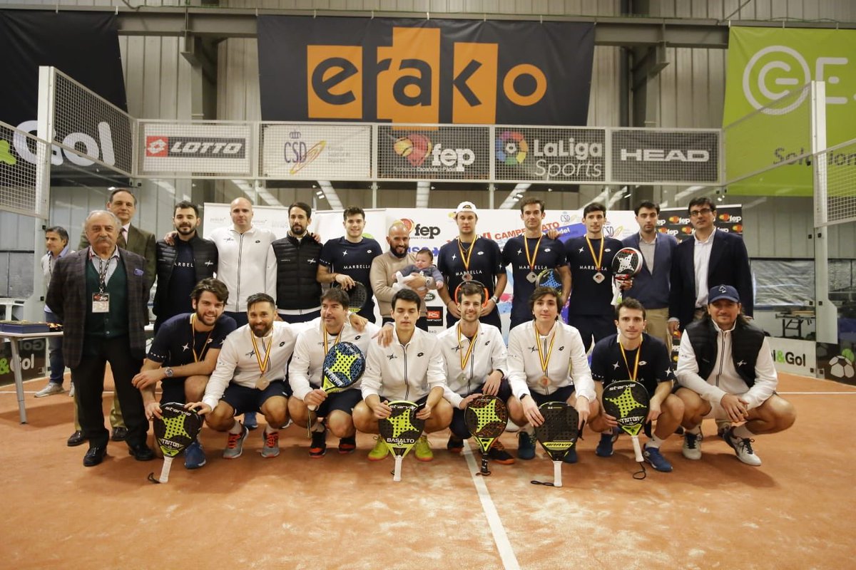 padelfederacion's tweet photo. 📓 Crónica Jornada FINALES 
🏆 #CEE1aFEP
Campeonato de España por equipos de 1ª
Playa de Somo @centralpadel_ 
@RCPoloBarcelona 
CAMPEONES!!!
Léela aquí 👇
https://t.co/sP7wZaY8T7 https://t.co/3FpHx8lI6M
