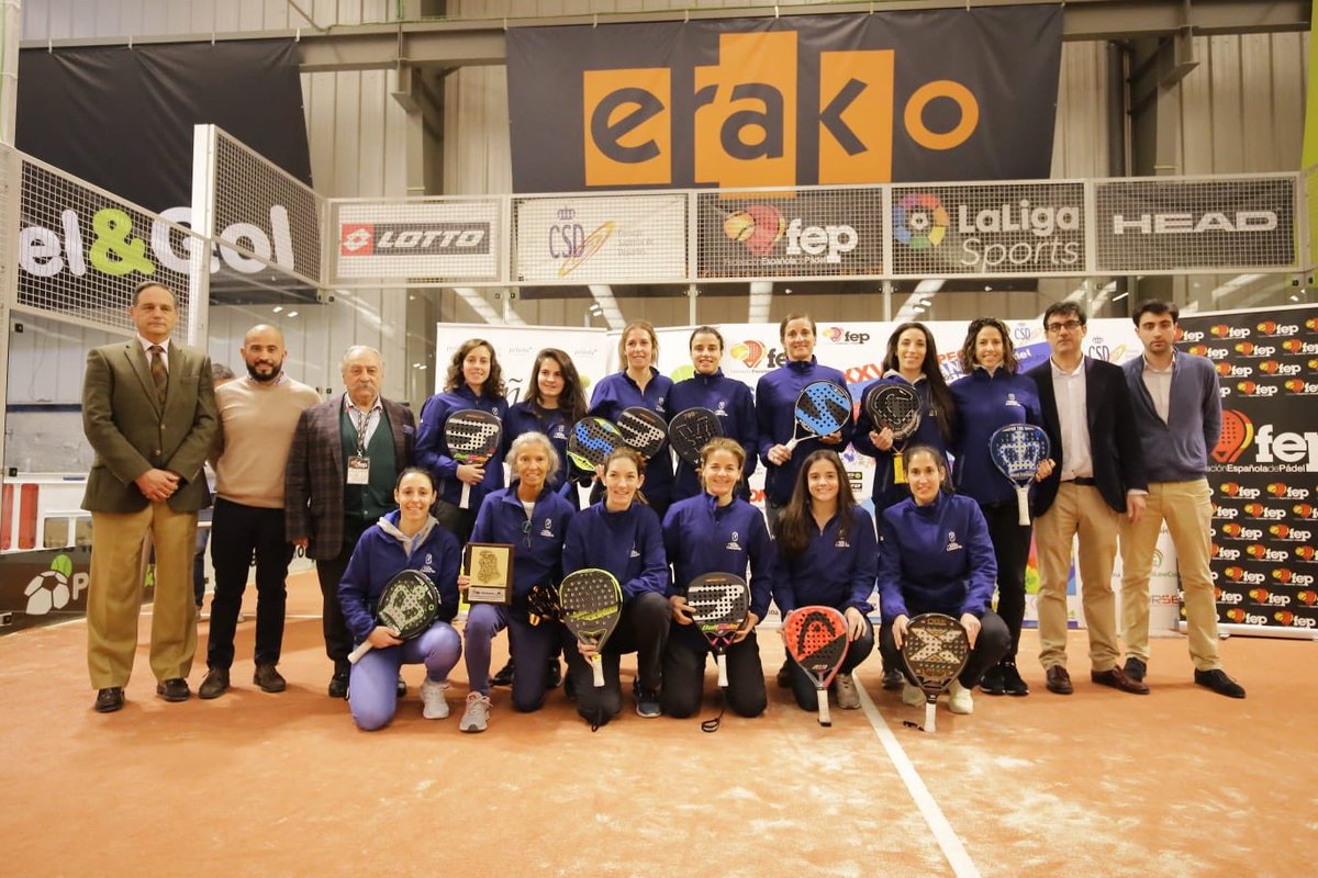 padelfederacion's tweet photo. 📓 Crónica Jornada FINALES 
🏆 #CEE1aFEP
Campeonato de España por equipos de 1ª
Playa de Somo @centralpadel_ 
@RCPoloBarcelona 
CAMPEONES!!!
Léela aquí 👇
https://t.co/sP7wZaY8T7 https://t.co/3FpHx8lI6M