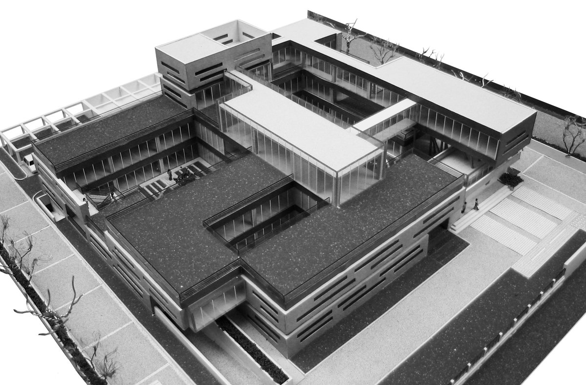 _morphogenesis's tweet photo. #mArchives
The headquarters for India Glycols Limited in Noida, India, are an oasis adjacent to a highway tarmac. The internal design of the office building is inspired by the traditional courtyard morphology; here, the court space and the work space function as one. https://t.co/gwjCDaIi5t