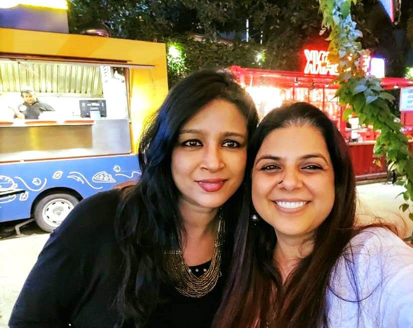 rachnakp's tweet photo. An evening well spent @The Bar Bank The launch party of #FbaiKitchen Food truck. Absolutely Chill out place, amazing food, beautiful ambiance and lovely weather, close to Juhu beach. Had a super fabulous time.
#TheFbai
#FbaiKitchen
#TheBarBank https://t.co/cCyqsIcdTn