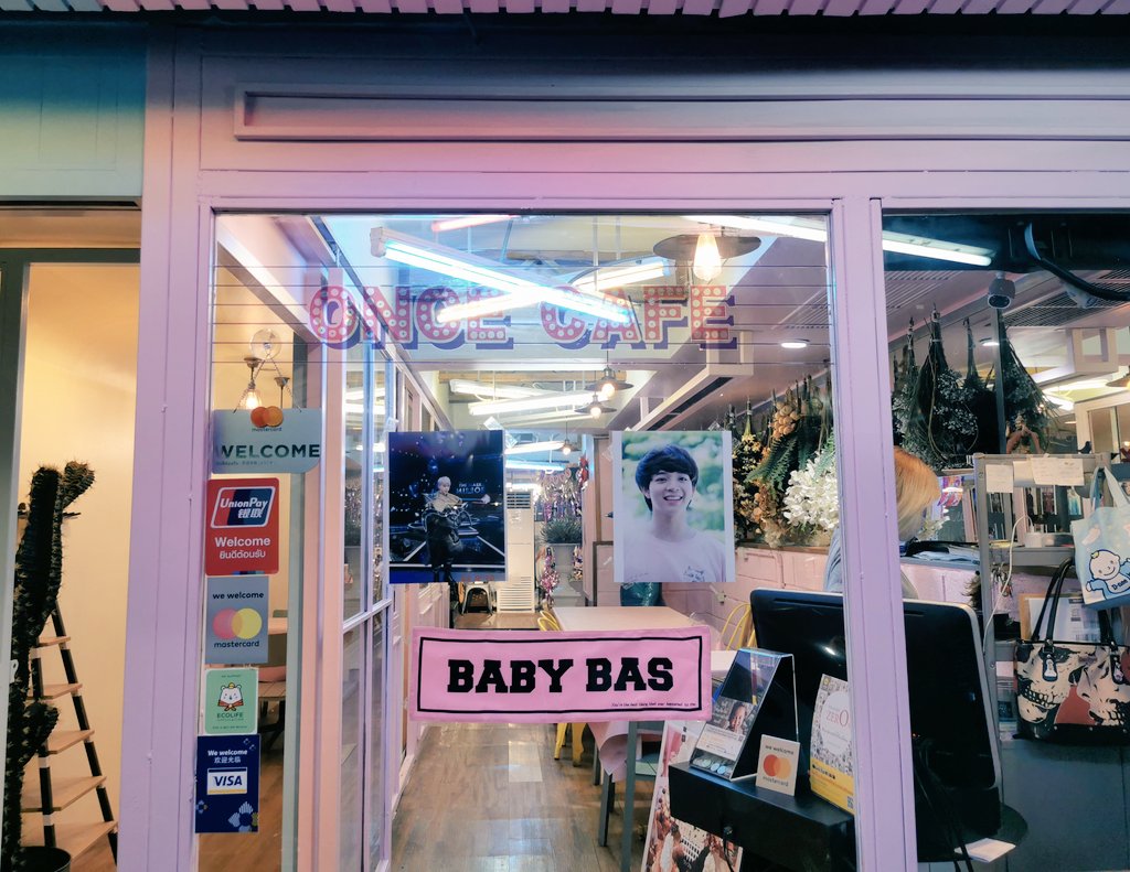 followu_kt's tweet photo. 🏀 BSRD Mini Gallery Cafe​ 🏀

📍Location : Once​ Cafe​
@ Siam​ Square​ Soi 2

🗓 2​ - 6​ March​ 2020

⏰ 11:30​ -​ 21:30​ น.

@basjtr​ #bbasjtr
#บาสเด็กอ้วนที่แท้จริง
#BSRD21stHBDPJ https://t.co/HVjzmYMvRO