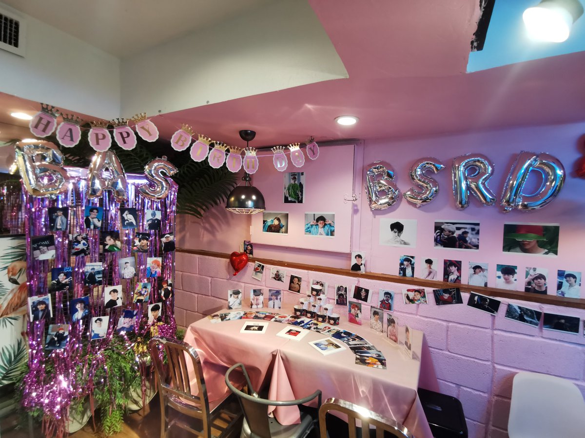 followu_kt's tweet photo. 🏀 BSRD Mini Gallery Cafe​ 🏀

📍Location : Once​ Cafe​
@ Siam​ Square​ Soi 2

🗓 2​ - 6​ March​ 2020

⏰ 11:30​ -​ 21:30​ น.

@basjtr​ #bbasjtr
#บาสเด็กอ้วนที่แท้จริง
#BSRD21stHBDPJ https://t.co/HVjzmYMvRO