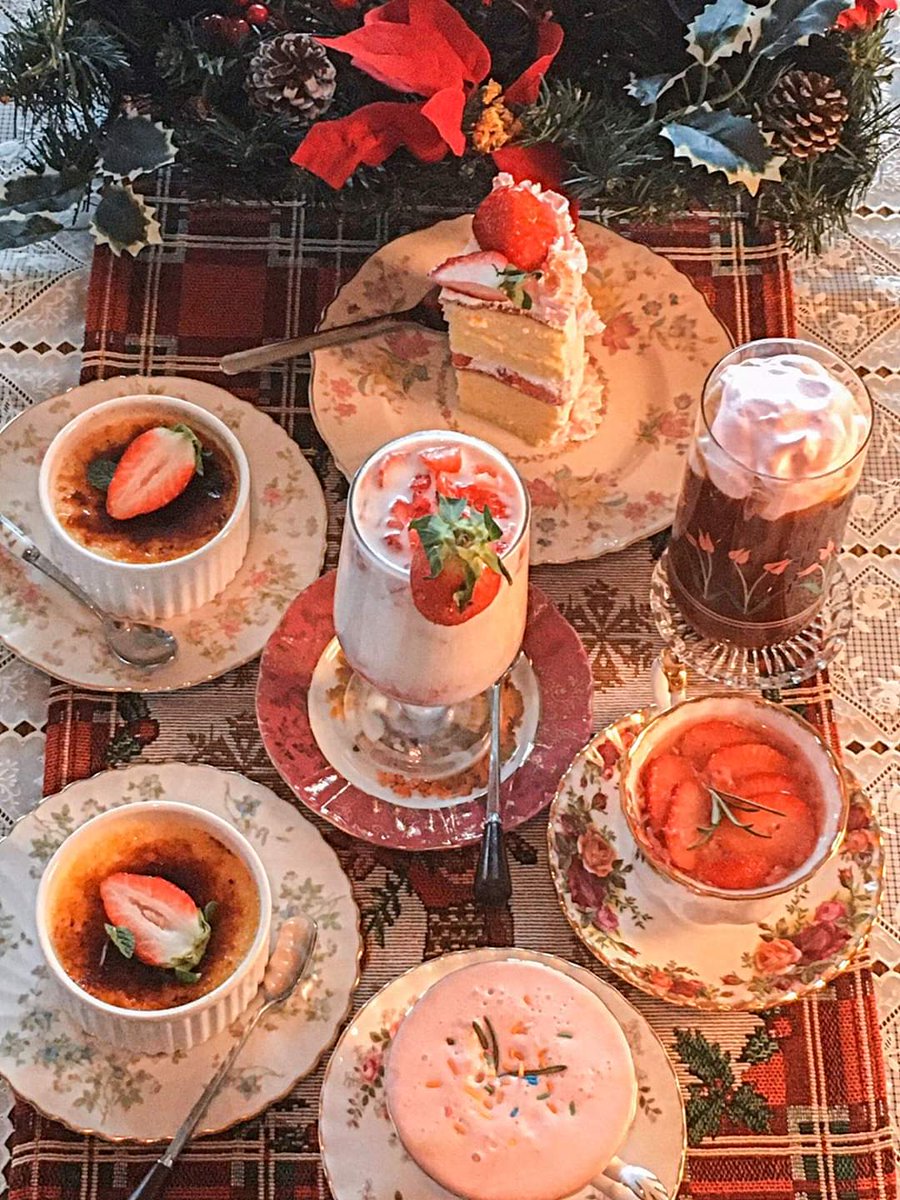 tawymien's tweet photo. 🍓🍦🍨🍧🍰🍭🍩
Ig: chaeeeri

#sweet #food #tea https://t.co/tatyNjYwld