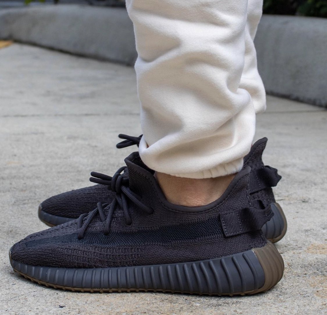 YEEZY LAB tweet media