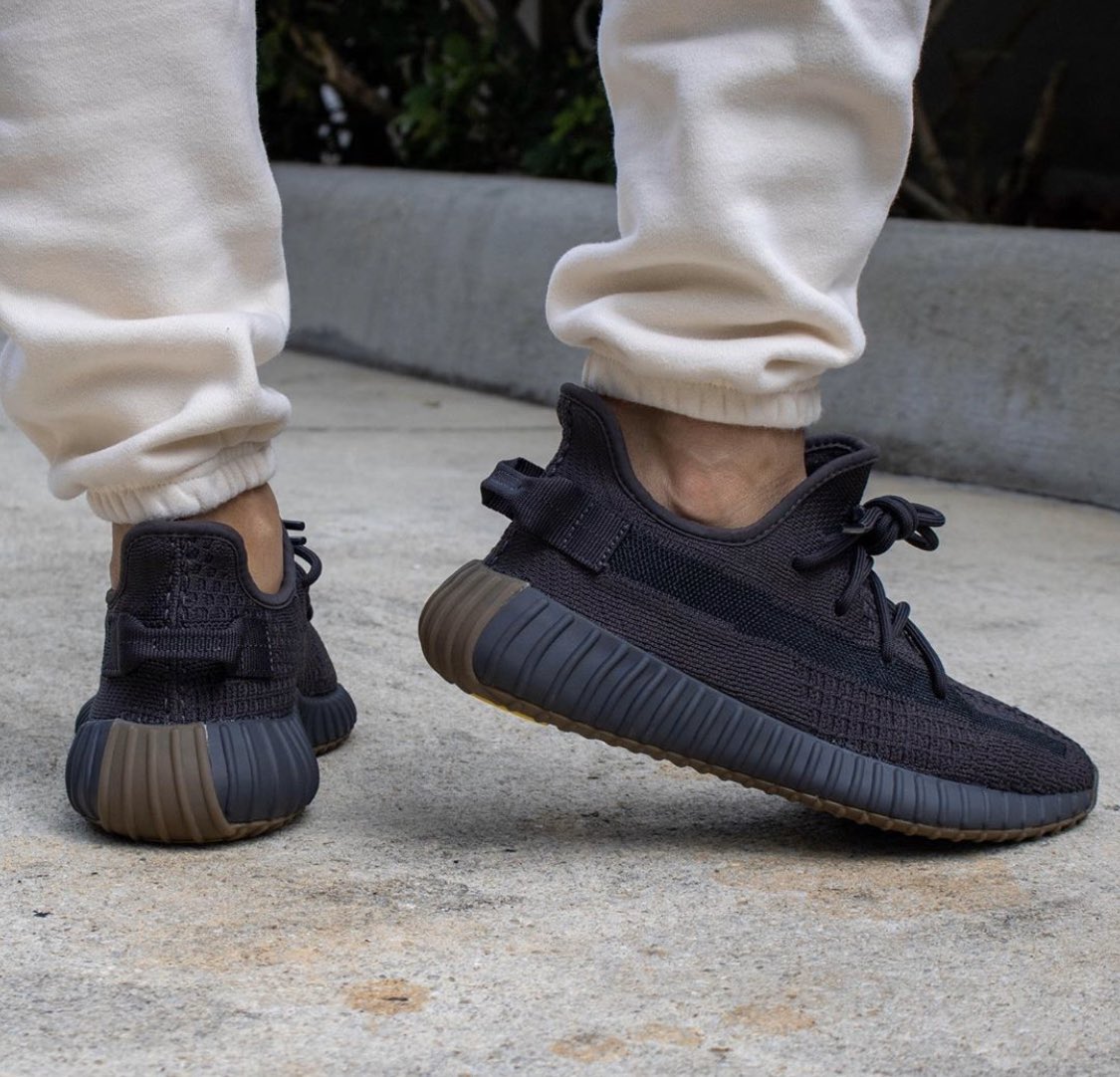 YEEZY LAB tweet media