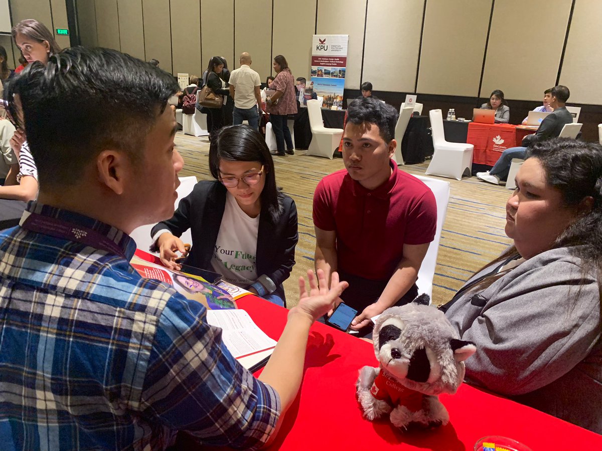 SLCintl's tweet photo. Networking with education agents & prospective partners in #Cebu #ThePhilippines 🇵🇭 with the support of the #EduCanada 🇨🇦 team! #proudtobeslc #slclarryworld @olibata https://t.co/0rPqu5pYOS