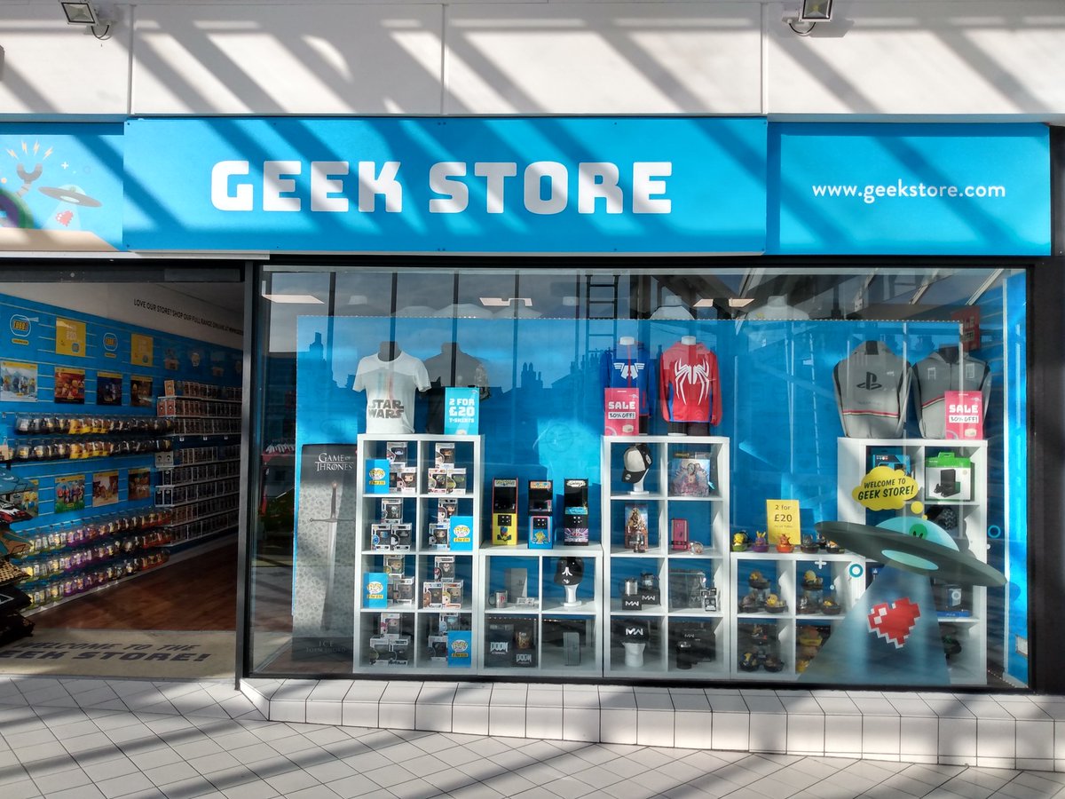 GeekStoreHull's tweet photo. Morning folks, what a fantastic start to the day 🌞 come into the shop if you are passing by, the 30% offer is still on, check out the great bargains! @PrincesQuayHull #geekstorehull #eastarcade https://t.co/Adtmob1AbR