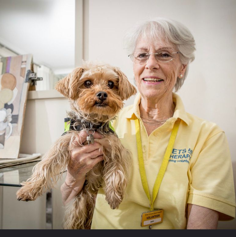 On the 5th March we will be welcoming the lovely ‘Pets As Therapy’ to bring you the comfort of furry friends in support of the University Mental Health day! £2 tickets (donations) can be purchased on our society page buff.ly/2VijunE 🐶❤️