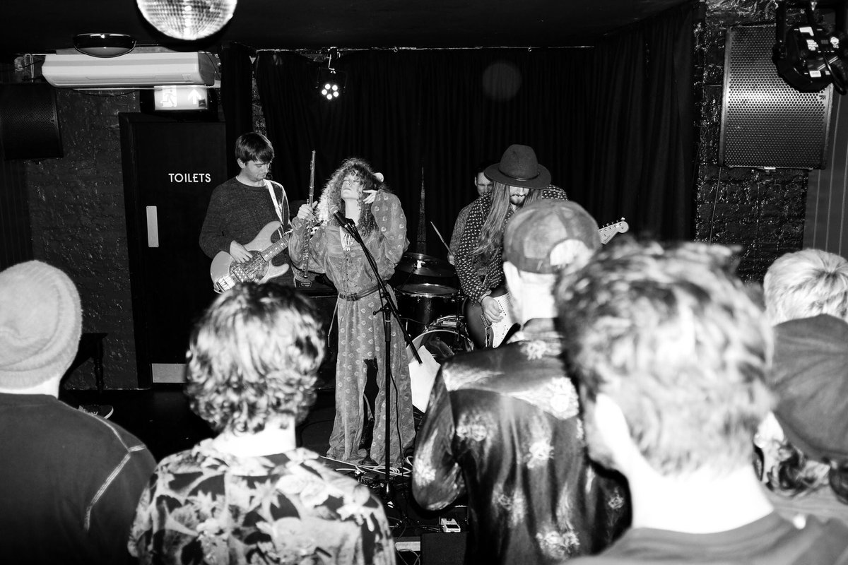banthedisco's tweet photo. We loved @ohmamaletsdance when they played for us back in February!! ✨🍄🪐⚡️
📸: Percy Walker-Smith https://t.co/VtVriDE5QW