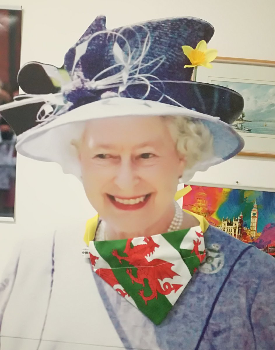 ModicaLanguages's tweet photo. Good morning. We've got Welshcakes in honour of St. David's Day yesterday. St. David is the patron saint of Wales. The Queen, as always, is joining in! https://t.co/1fAYkBPXTF