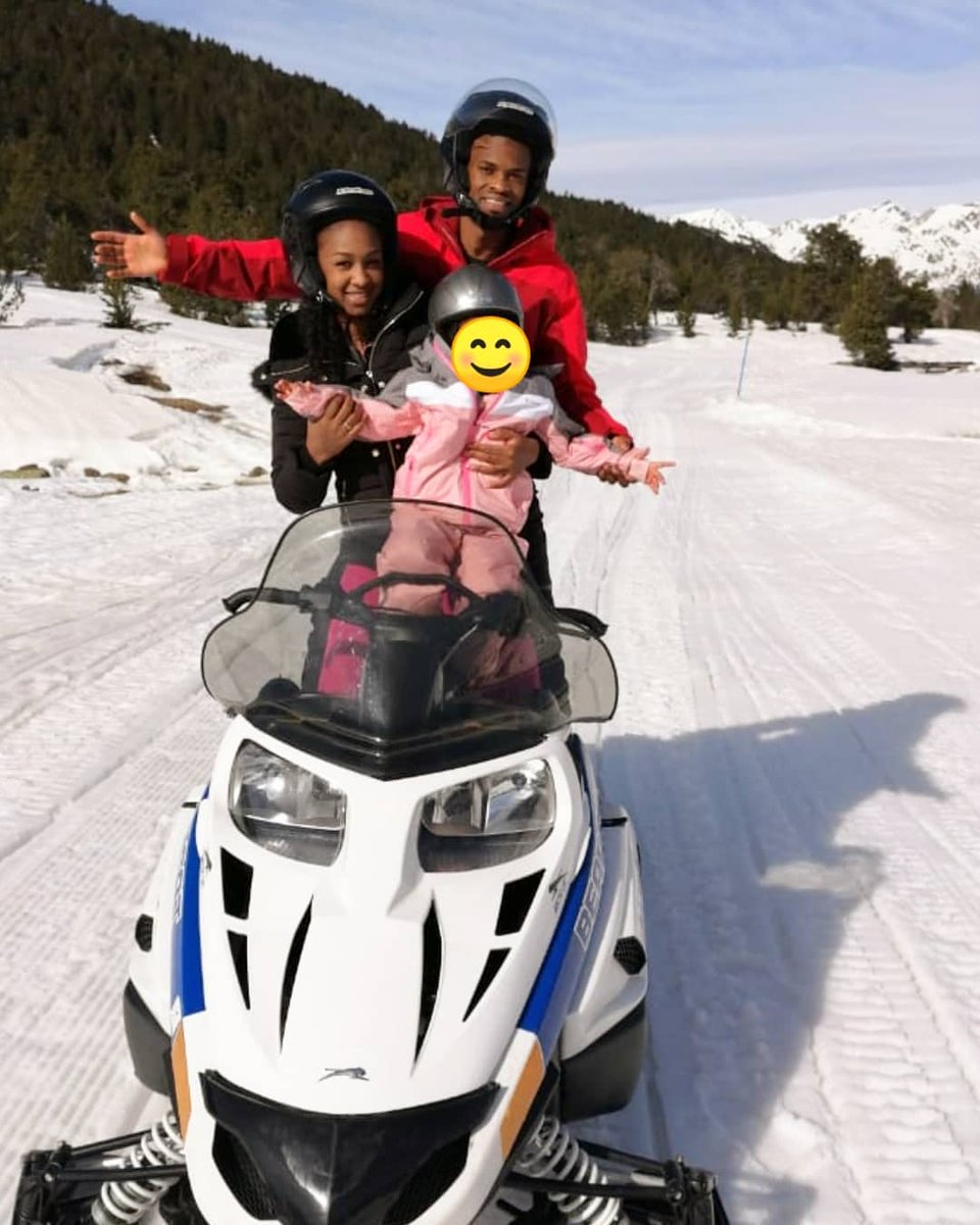 RocRoiAdventure's tweet photo. Hace unas semanas recibimos la visita de
@_nelsonsemedo_
Hoy la recordamos así 💙🙌🏾❄️😍
#motoneu #motodenieve #actividadesaventura #escapadaenfamilia #rocroiaventureros #aventura #esportsaventura #deportesnieve #deportesaventura #grauroig #grandvalira https://t.co/Jc7dZ4AoWT