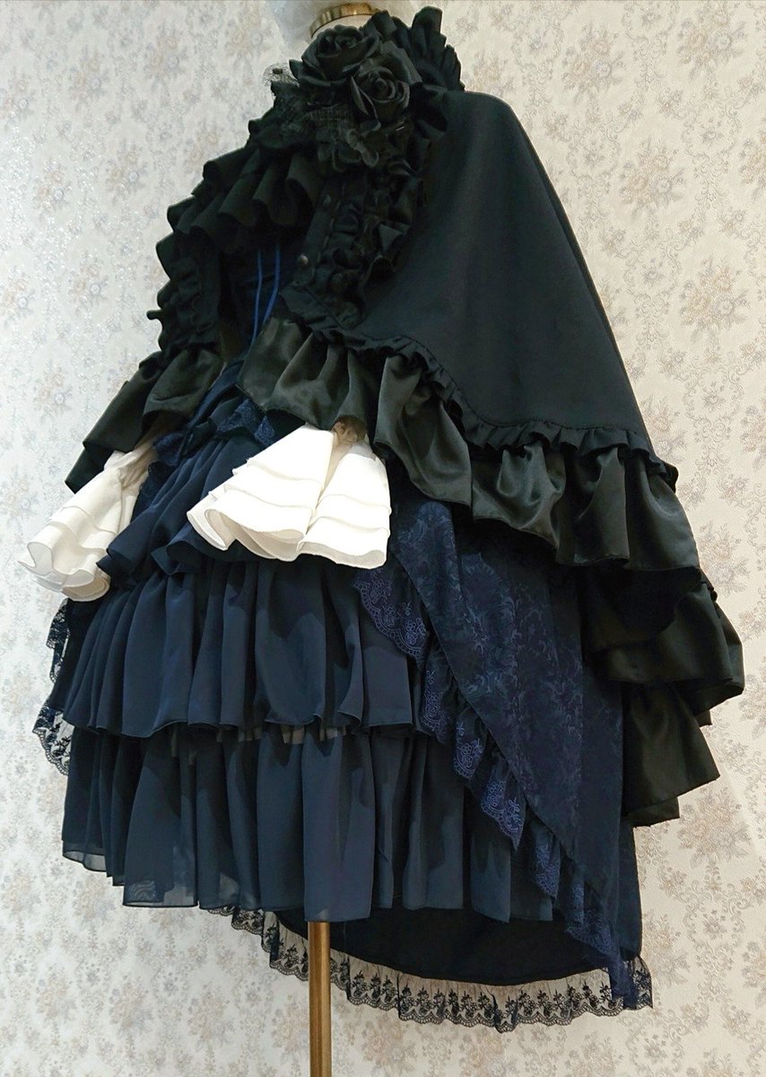🖤おすすめコーディネート🖤 童話の世界に出てくるようなゴスロリ