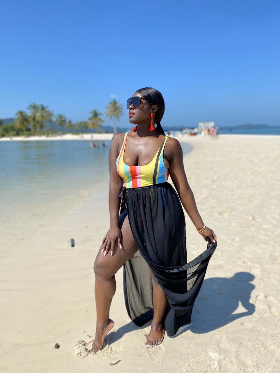 jennasworldview's tweet photo. Happy 2nd birthday to my blog🌍
Cheers 🥂 to many more spins around the sun ☀️
Thank you all for the support 😘
https://t.co/fja2ori60G💙
#travel #lifestyle #blackblogger #jennasworldview https://t.co/D5WC10M49D
