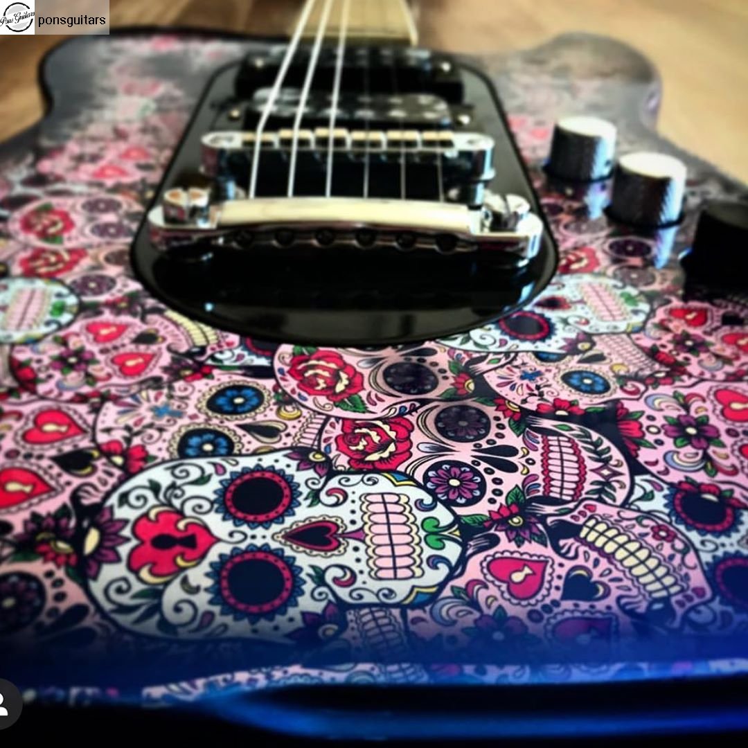 COCO GUANAJUATO TELECASTER 
#mexico #guanajuato #skull #calaveras #colours #design #guitar #guitars #coco