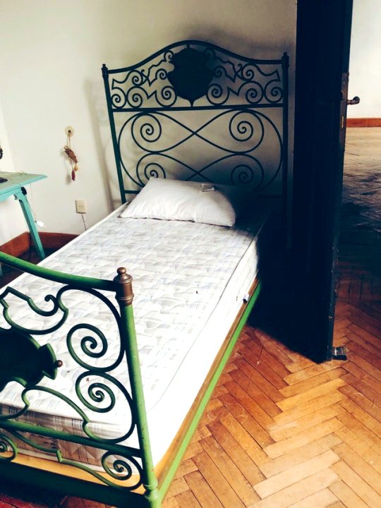 NHagenmuller's tweet photo. 🛏 💚
𝖳𝗁𝖺𝗍 𝗅𝗂𝗍𝗍𝗅𝖾 𝖻𝖾𝖽 𝗈𝖿 𝖤𝗅𝗂𝗈.... #Setpicture #CallMeByYourName #Elio
#TimotheeChalamet https://t.co/DQoNbE3ifP