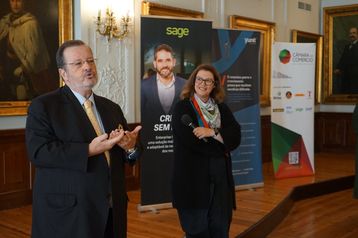 BBobone's tweet photo. Em parceria com a @NOVAunl , a @CCIPortuguesa , lançou o #ProgramaExecutivoCCIP de Gestão aplicada para gestores de PME, que conta com o patrocíonio da @sageportugal e da Yunit Consulting.

#CCIP #PME https://t.co/kQbOkWyrwD