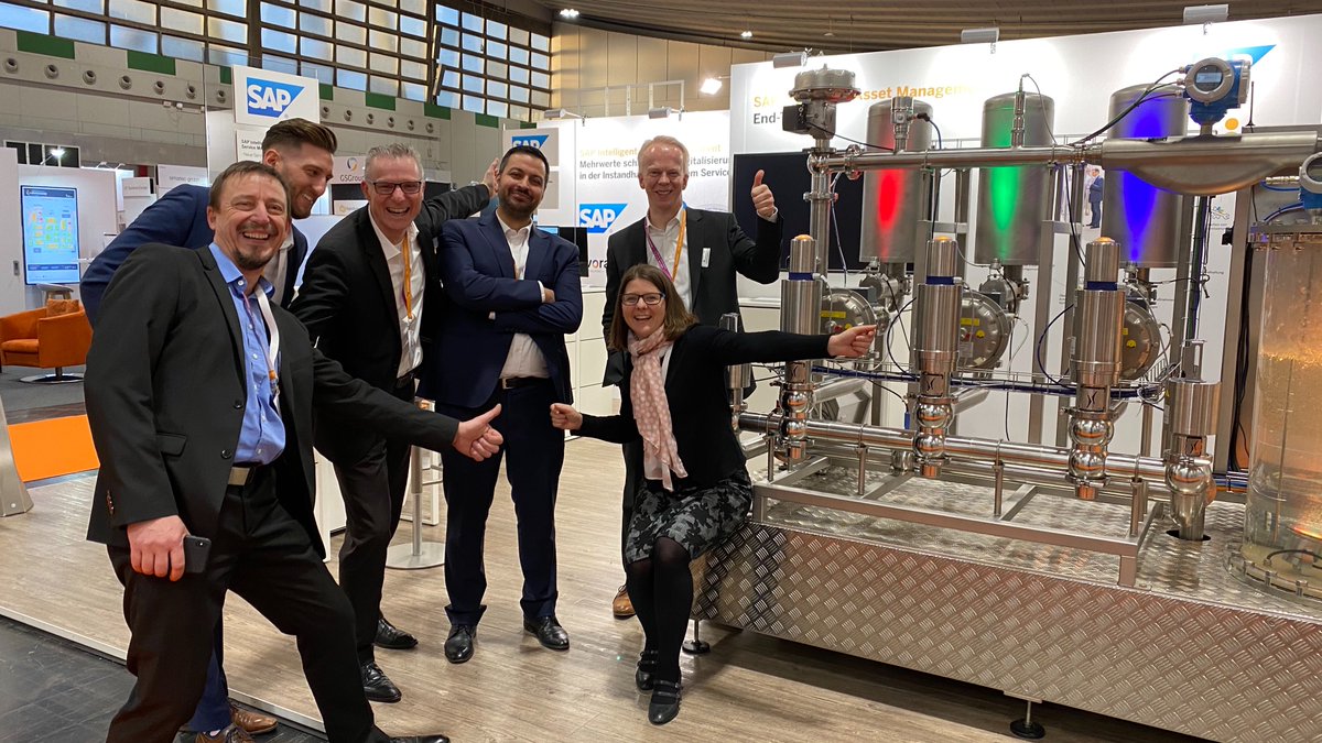 EvoraIT's tweet photo. Congratulations to @Ef_maintenance for 7% more visitors, lot of them at our stand with SAP! Highlight: #digitaltwin  for #monitoring of the intelligent valve, great talks about #SAPsolutions #AssetManager #SAP #Multiresource #Scheduling #mobile #maintenance https://t.co/6oo9ctqoj6