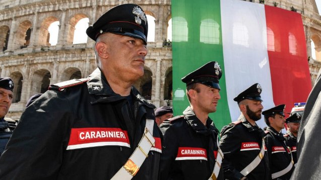 Giorgiolaporta's tweet photo. E' meglio un brutto processo che un bel funerale. Sono stanco di vedere tricolori sulle bare dei nostri ragazzi.
Ogni giorno, le nostre #ForzedellOrdine rischiano la vita per difendere la nostra #sicurezza. 
Mai come oggi #IoStoconIlCARABINIERE 🇮🇹 #2marzo
https://t.co/sXB33INAFG https://t.co/u87kmOIEW6