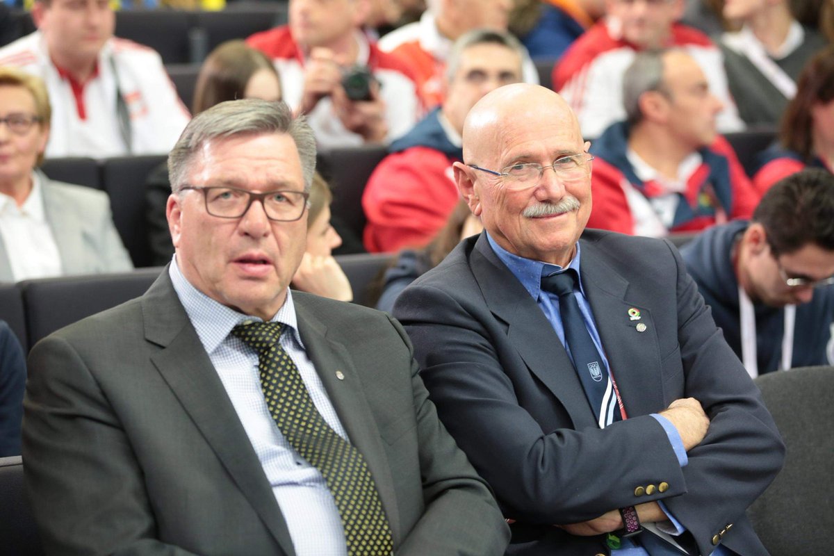 echwroclaw2020's tweet photo. Thanks to Mr. Tomasz Kwiecień, President of the Polish Shooting Federation, for invaluable help in organizing the European Championship!

Thank you all for contributing to the success of ECH2020. ❤️🧡💛💚💙💜 https://t.co/s6jqzMARcw