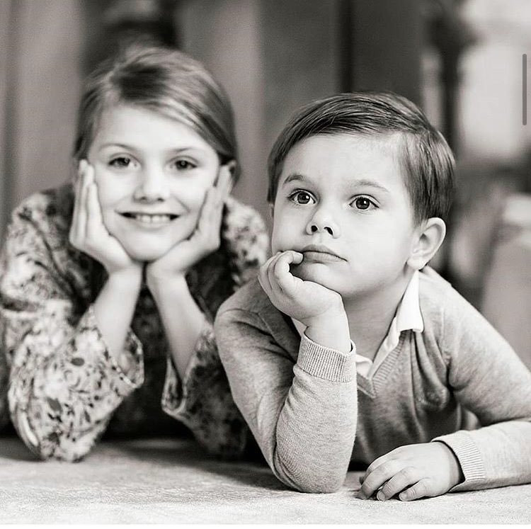royals_swedish's tweet photo. Happy birthday to Prince Oscar 4 years old 😍 #prinsessansofia #swedishroyals #princessestelleofsweden #princeoscar #kungahuset https://t.co/NewZdwdhFK