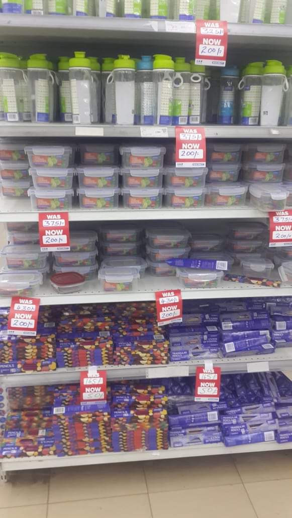 Be it be water bottle or lunch box we've got you covered now at Kes 200 take advantage of the low prices and save more...
Available at Nakumatt Highridge only...!