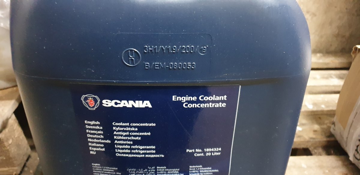 sharp_enright's tweet image. Genuie Scania 20L Engine Coolant concentrate  part number 1894324 £80 collection only.