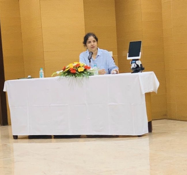 ritu_trivedi's tweet photo. Thanks congrats &amp;great efforts  @DeepakNModi  for the workshop &amp;having me present my innovation from @CSIR_CDRI with such bright innovators around Positive hope/light is palpable for changing  #India @CSIR_IND @ICMRDELHI  @makeinindia https://t.co/66zBr6hs4h