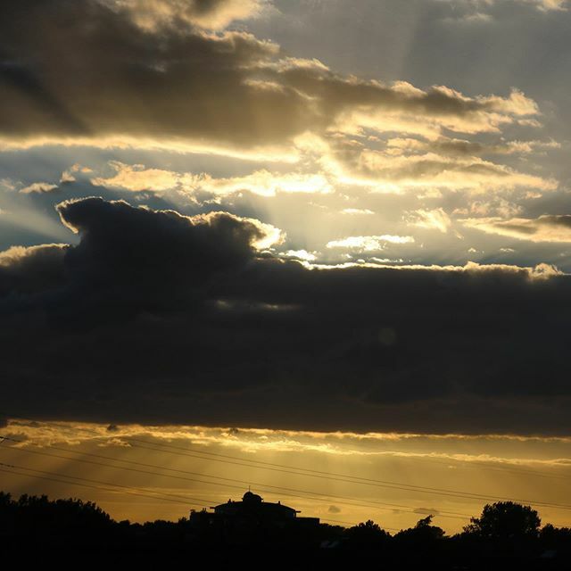 bramwientjes's tweet photo. Fotootje uit het archief #sun #clouds #ooitindezomergemaakt #2017 https://t.co/WqHj8cI2Bo https://t.co/vlarNf46Gh