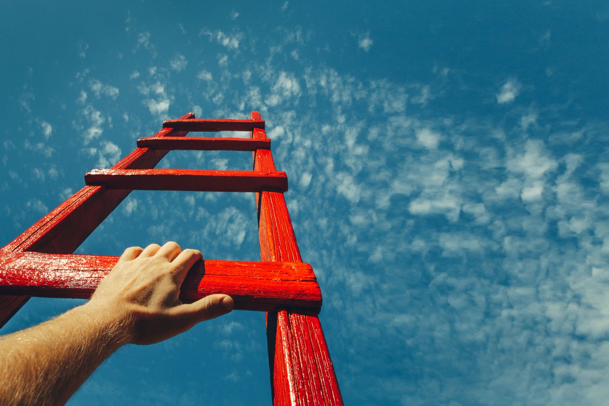 ArmandeLOUIS's tweet photo. 📢 The rapidly changing state of the world means being a #leader in 2020 is a whole new game. Today's managers need to anticipate quickly, be as people-centric as possible &amp; practice #qubit thinking. ➡️https://t.co/BGm5nEsaha https://t.co/aKdggboP51