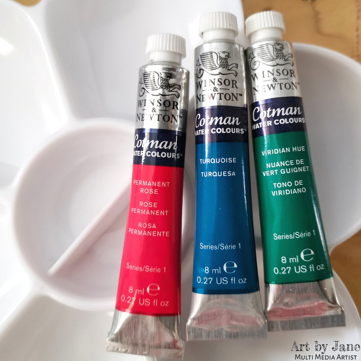 jg_illustrates's tweet photo. I bought these 3 tubes of watercolour paints and new mixing palette from WH Smith yesterday.
#artbyjanemultimedia #watercolours #paint #paintset #painttubes #tubesofpaint #winsorandnewtonwatercolors #winsorandnewton #mycolours #whsmith #paintpalette #newpaints #permanentrose #art https://t.co/K2YeuQQZcW