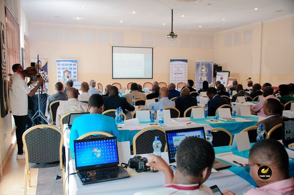 ForEnterprises's tweet photo. In picture our #MFASHAKUMENYAF2020 which brought together the main representatives of the media, members of the Government, members of the Burundian Parliament, diplomatic representations, the GTT of Doing Business on Burundi, the main representatives of the business world... https://t.co/CnNN4jcnDA