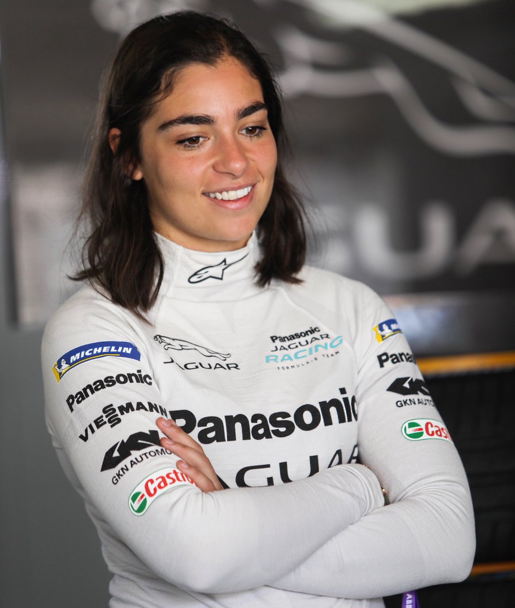 даника патрик автогонщица. лорен минарди. Formula women гонки. женщины в гонках. женщина гонщица.