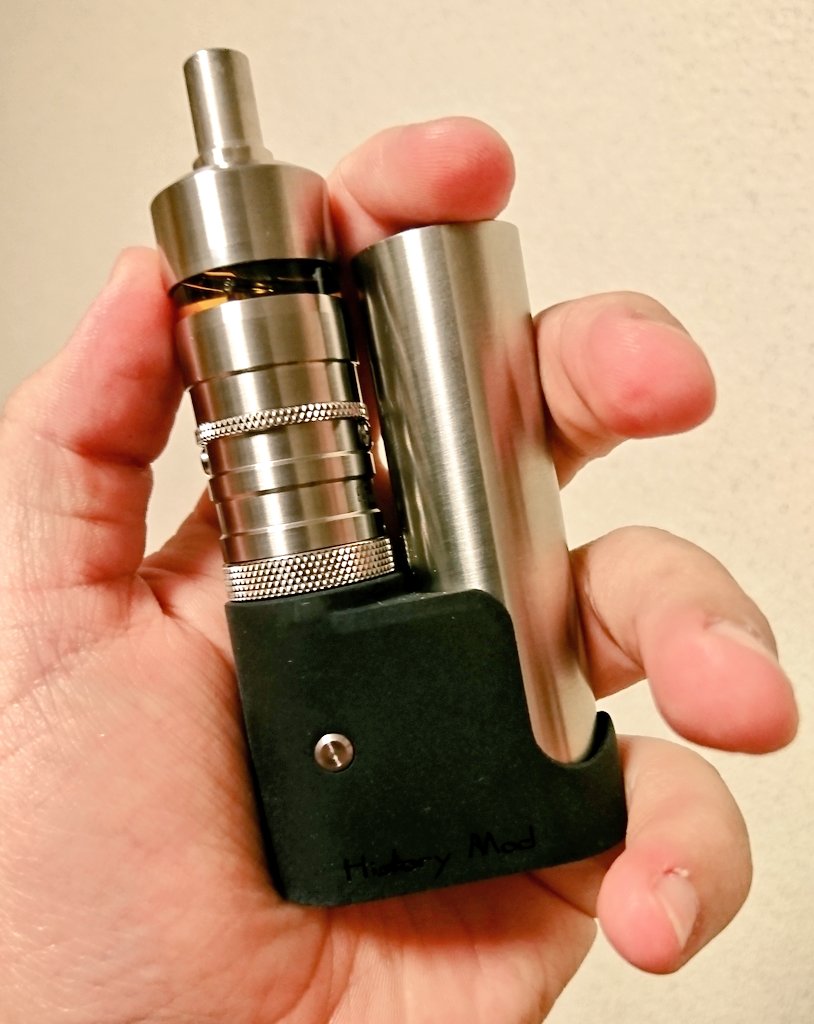 sho_hobby7's tweet photo. SWAMP VAPEさん (@Swamp_Vape )から到着‼️

うふふ🤗
いい感じよー✨

吸わずしてうまく感じるよ🤣

#HISTORYMODS
#ROCKET
#SWAMPVAPE
#VAPP
#イタリアさすが
#fev
#flashevapor
#vape
#vape好きな人と繋がりたい https://t.co/VlYElvdkdp