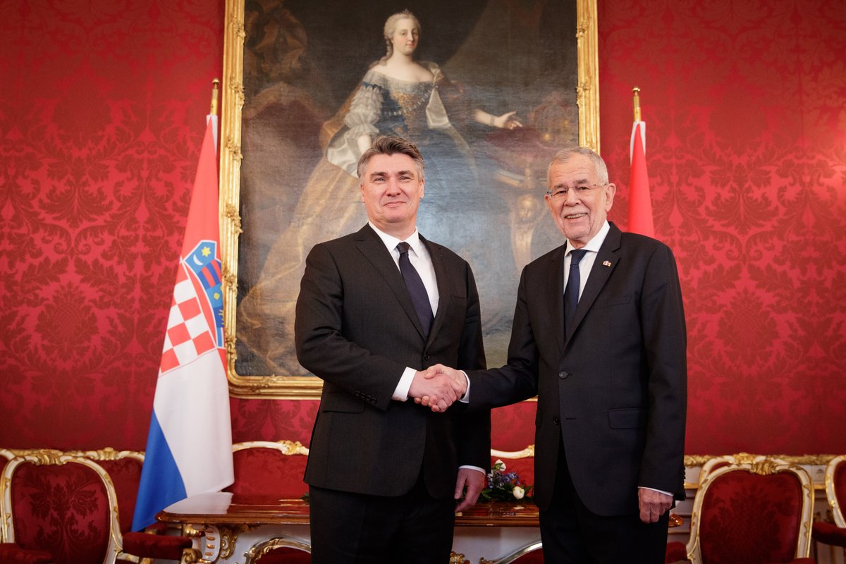 vanderbellen's tweet photo. Es freut mich, den Präsidenten der Republik #Kroatien Zoran Milanovic @Ured_PRH heute in #Wien begrüßen zu dürfen. Ich gratuliere ihm nochmals und wünsche alles Gute für diese Amtszeit. (vdb) https://t.co/kTrZ5k4sxE