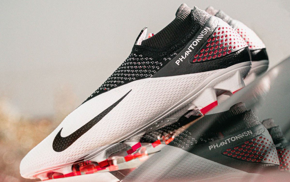 futbolemotion's tweet photo. Una nueva forma de inspirar a las futuras generaciones.
--
Así es la nueva @nikefootball Phantom Vision II Player Inspired: https://t.co/nUZrSYpNjA
--
#NikeFootball #Nike #PhantomVision2 #NikePhantom #PlayerInspired #FutbolEmotion https://t.co/0glUjkPx2o