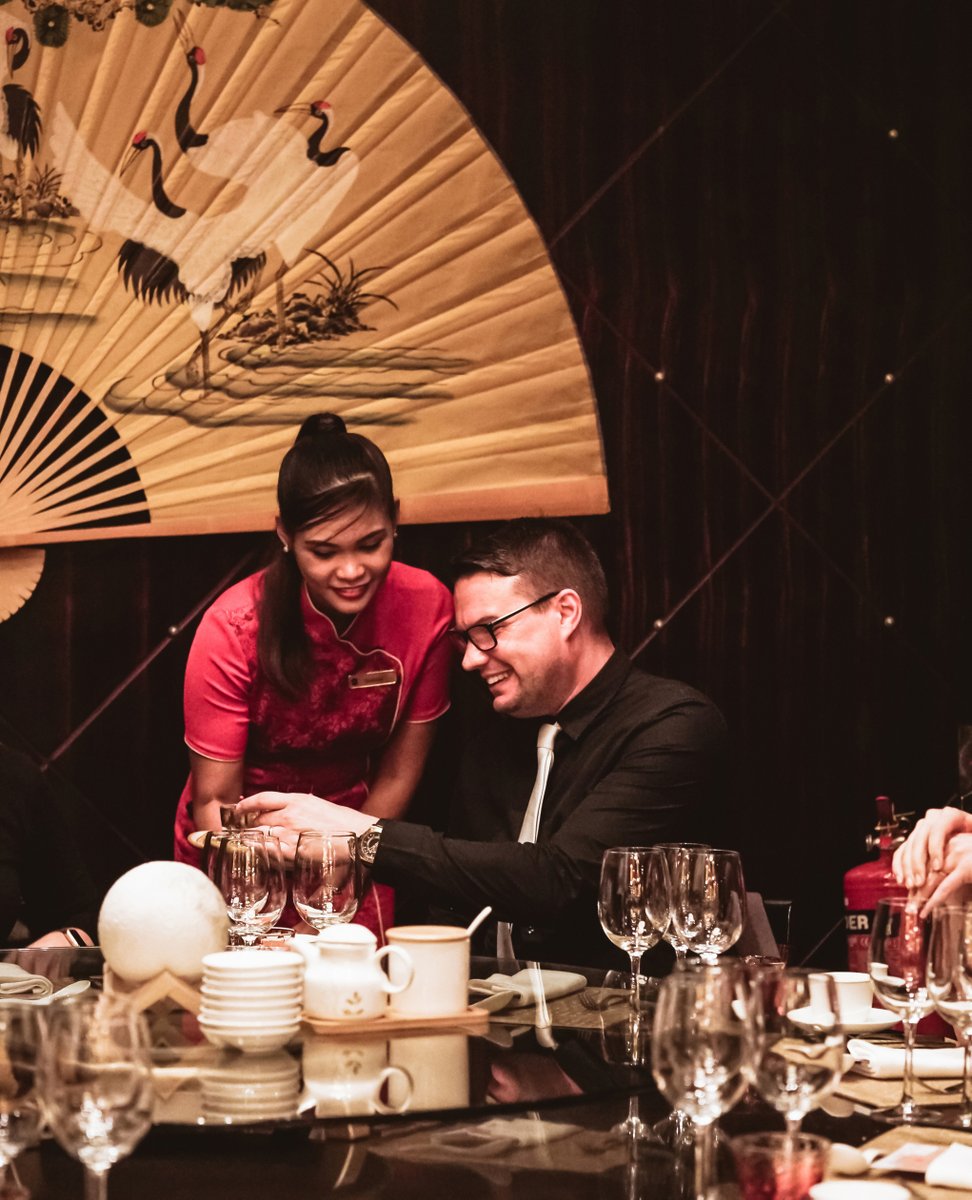 The absolute perfection of your experience comes with the quintessential Shangri-La service
التجربة تكمن في الخدمة في شانغريلا تجعل تجاربك اكثر متعة