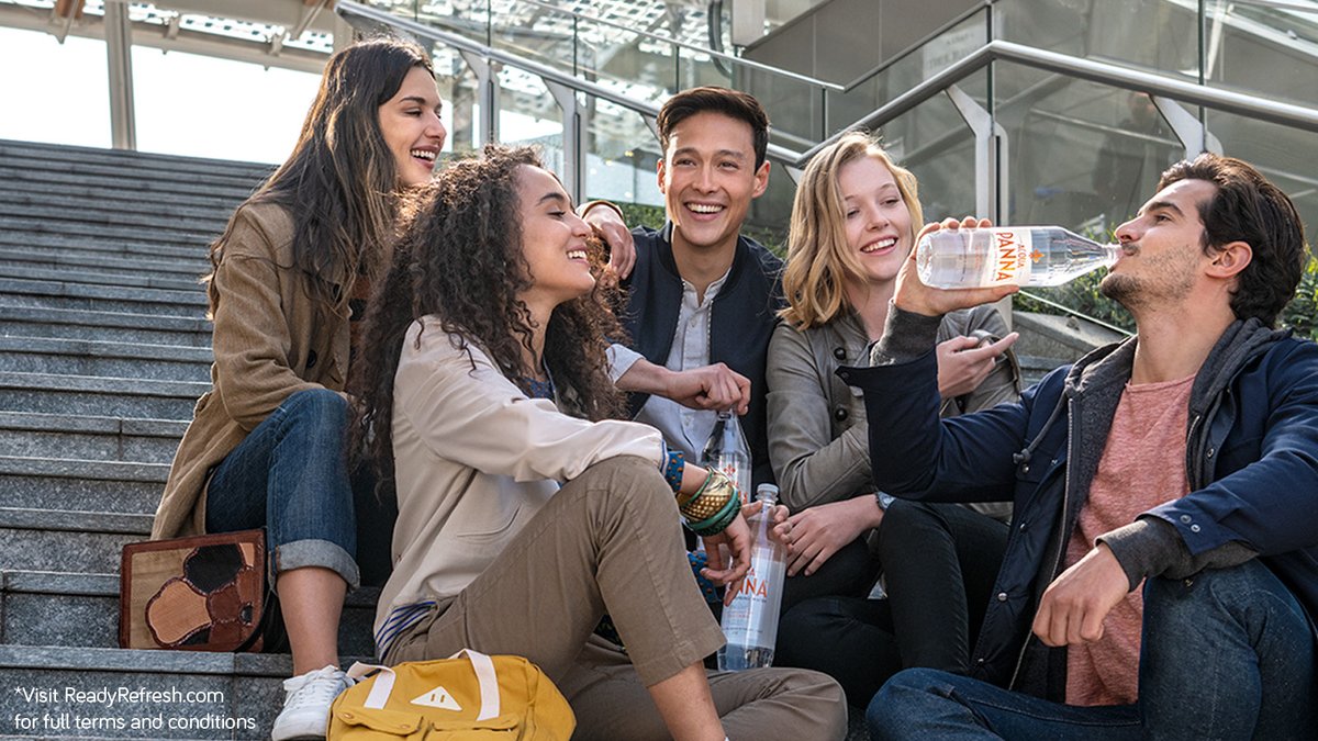 ReadyRefresh's tweet image. We deliver. All you need to do is grab a friend and find a stoop 🚚💧 #AcquaPanna #SpringWater is now $5 off through 5/31*! #ReadyRefresh #Nestle