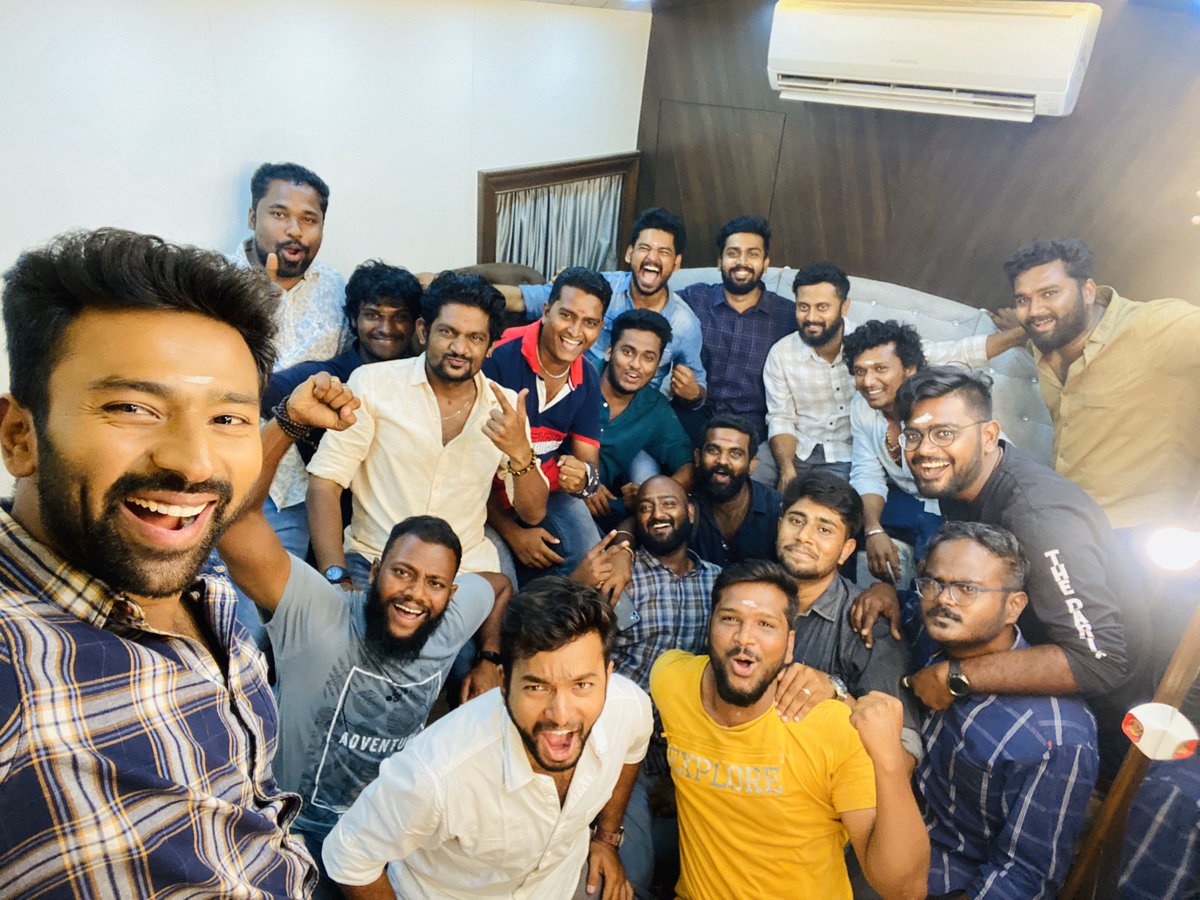 skp_karthi's tweet photo. .@Dir_Lokesh tweet : #Master It’s a WRAP😊129 days of shoot w/out break! This journey has been very close to my heart💛Thankyou @actorvijay anna for believing in me & my team ! Pulling off such a Himalayan task wasn’t easy w/out my direction team. Proud of you boys! #MasterShoot https://t.co/zFKbWYowZC