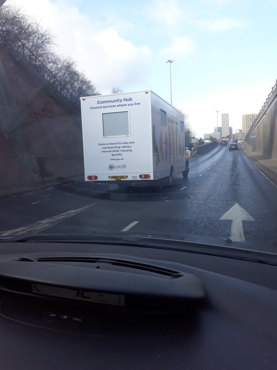 Leeds Story Bus tweet media