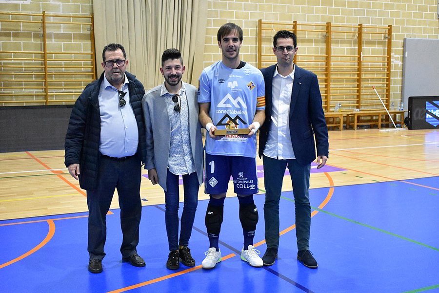 Ayer tuvimos el placer de ver cómo el <a href="/PalmaFutsal/">Illes Balears Palma Futsal</a> se hizo con la victoria del Torneo 𝐂𝐨𝐧𝐞𝐜𝐭𝐚𝐁𝐚𝐥𝐞𝐚𝐫 – 𝐂𝐢𝐮𝐝𝐚𝐝 𝐝𝐞 𝐌𝐚𝐧𝐚𝐜𝐨𝐫 disputado contra el equipo brasileño 𝐂𝐨𝐫𝐢𝐧𝐭𝐡𝐢𝐚𝐧𝐬. ⁣⁣⁣
⁣⁣⁣
¡Qué emocionante fue! Enhorabuena, equipazo. 💚💜⁣
⁣