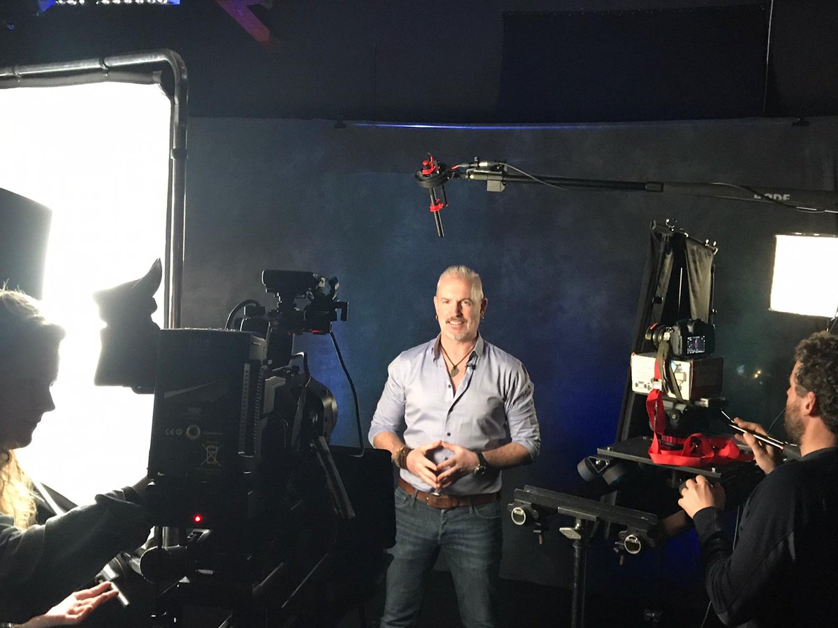 nemetontv's tweet image. Happy Monday - Nemeton Studio Shoot with @KeithNoiseMiner for @adorama TV
#studioshoot #audiotutorial #audiotips