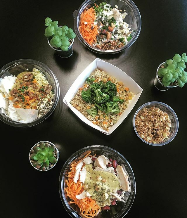 Mettez de la couleur dans votre assiette 🍃
.
.
.
#hallessolanid #bio #organic #food #montpellier #repas #color #colorfull #vegetables #lunch #time #healthyfood #saveurs #recette #cuisine #maison #cooking ift.tt/38i9iOW